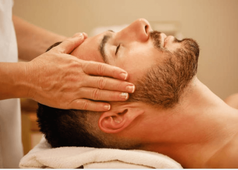 Massage micro-crânien du visage et du crâne