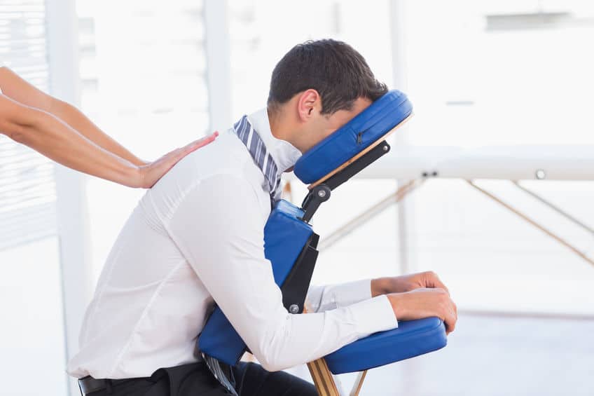 Massage relaxant professionnel dans un cadre apaisant